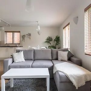 https://bright-modern-fully-furnished-apartment-with-2-free.brighton-hotels-england.com